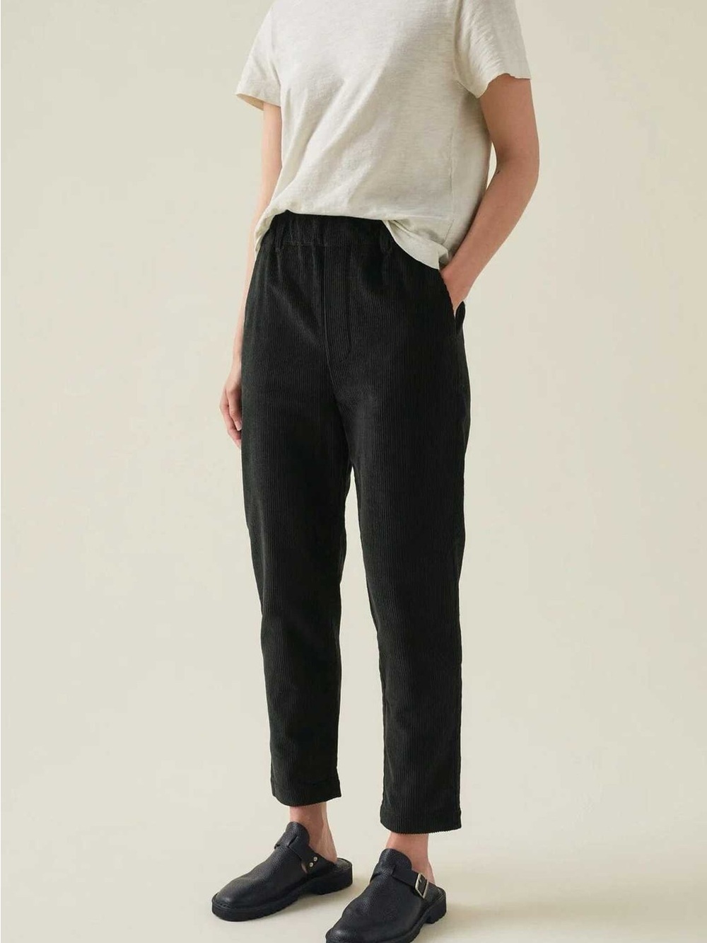 TOAST UK Gabi Organic Corduroy Pull On Pants in Black Sz 8